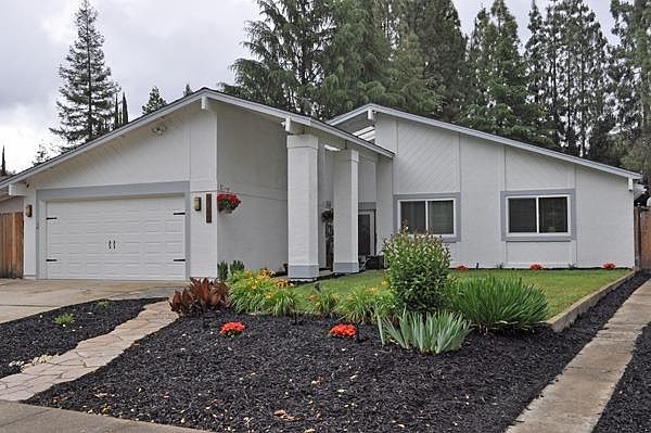 1st image of 8388 Cranford Way