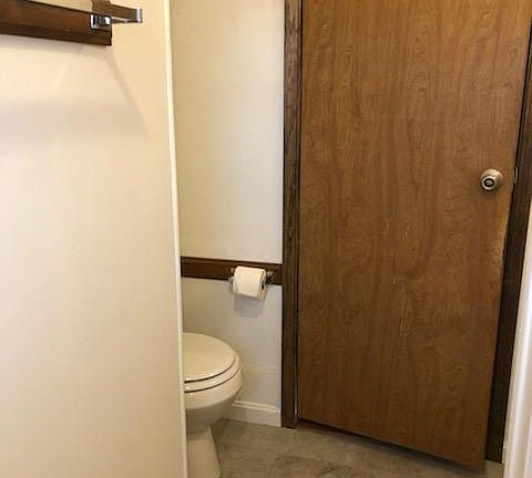 New tiolet and flooring