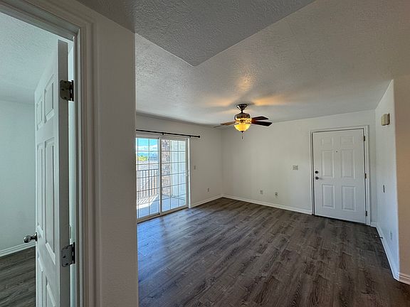 5th image of 1627 W Westbury Way