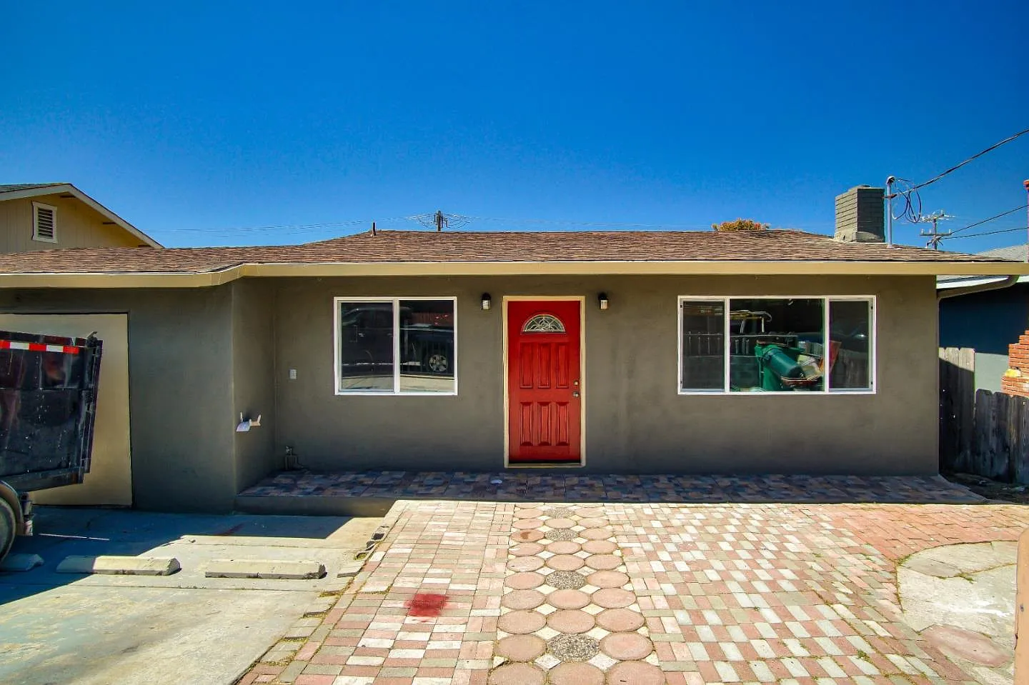 1697 Goodwin St photo 1