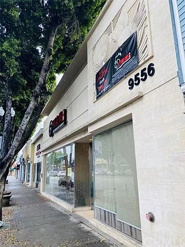 1st image of 9556 Las Tunas Dr