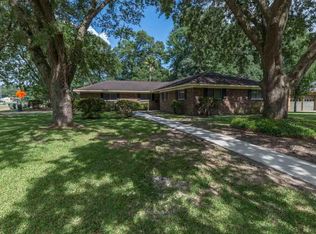 2090 Driskill St, Beaumont, TX 77706