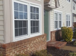 332 Wimbledon Sq E, Chesapeake, VA 23320