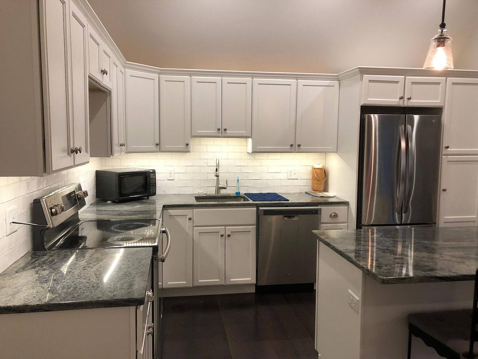 1037 Pleasant St #203, Bridgewater, MA 02324 | Zillow