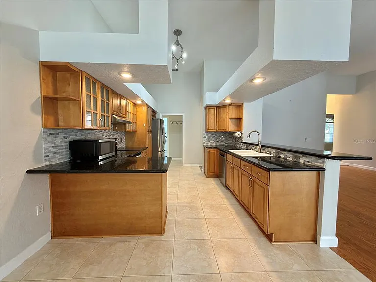 10341 Cypress Isle Ct — Photo 15