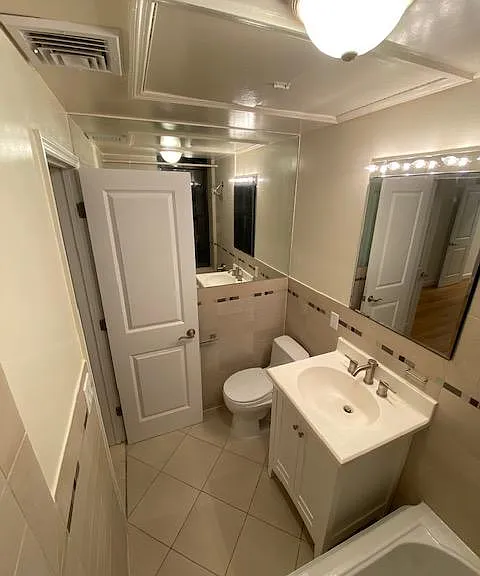 12311 Rockaway Beach Blvd #1A — Photo 6