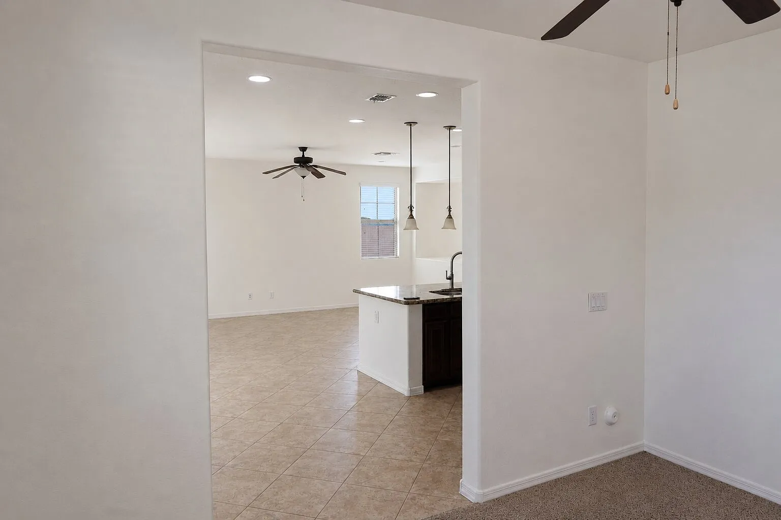 4 bed, 2.5 bath, 2764 sqft, $2,995 — Photo 3