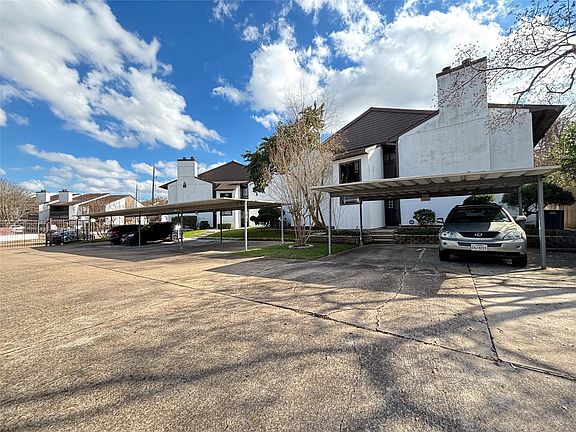 3rd image of 8020 Braesmain Dr APT 1604