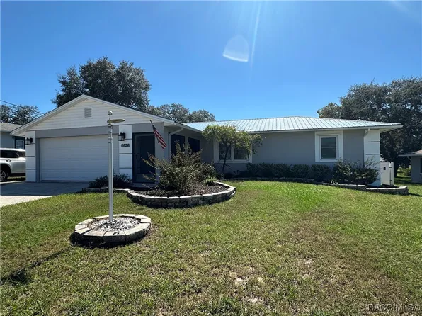 5626 W Justin Ct, Homosassa, FL 34448