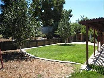 5th image of 1208 Forbes Pl