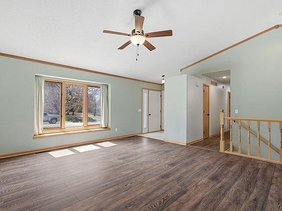 3rd image of 8027 Sandlily Ct