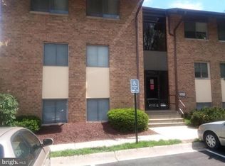 9900 Walker House Rd APT 5, Gaithersburg, MD 20886