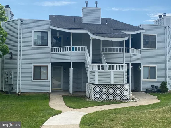 305 Brighton Ct, Sicklerville, NJ 08081