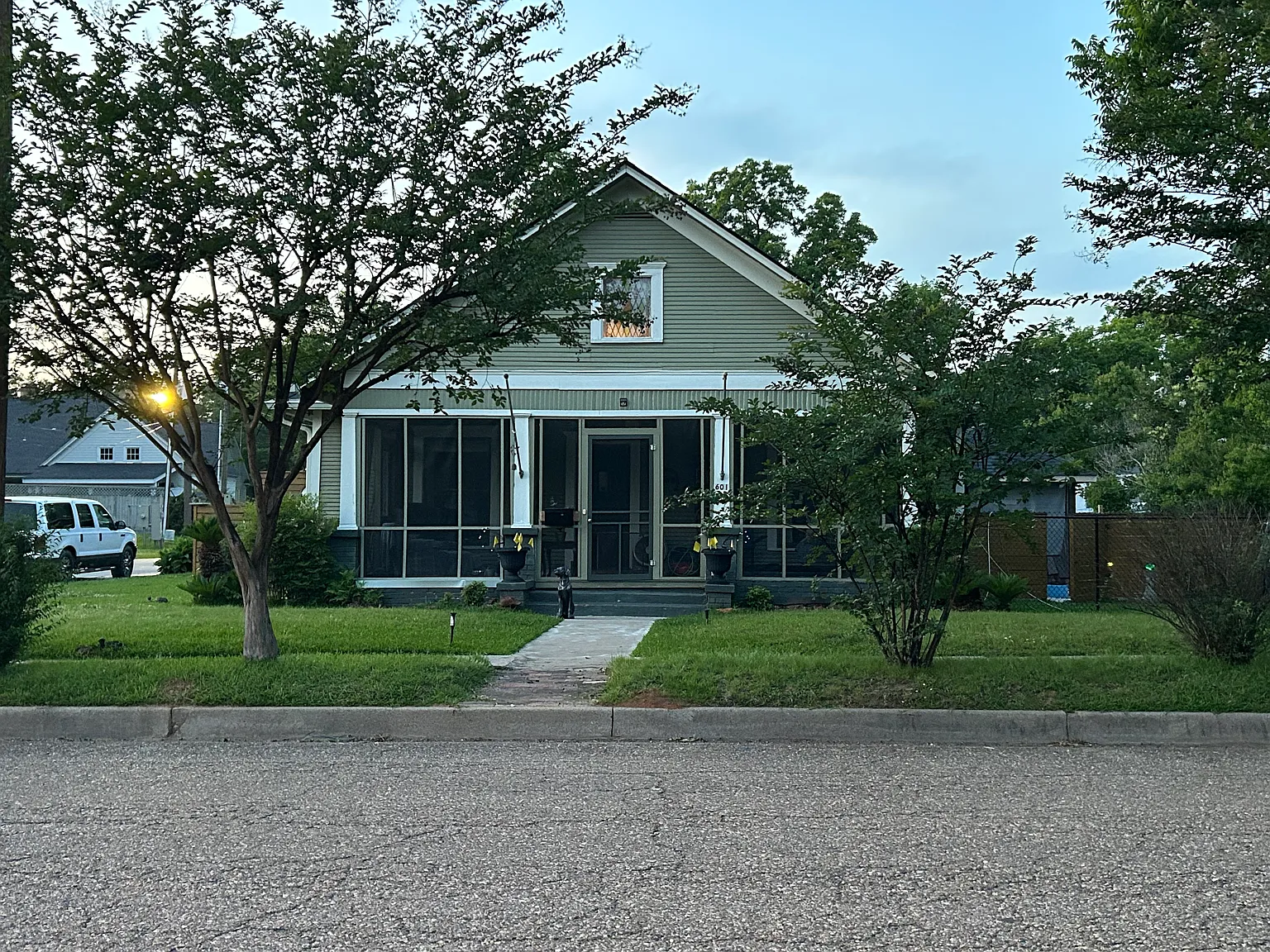3 bed, 1800 sqft, $1,770 — Photo 2