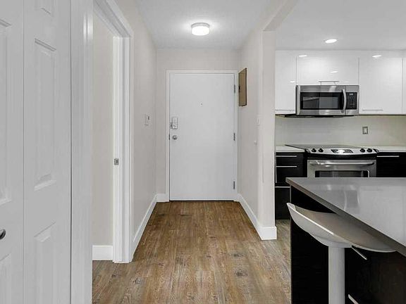 3rd image of 3402 S Parkdale Blvd NW #6