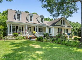 331 Red Fox Run Dr, Wallace, NC 28466