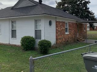 4072 Porter St, Hope Mills, NC 28348