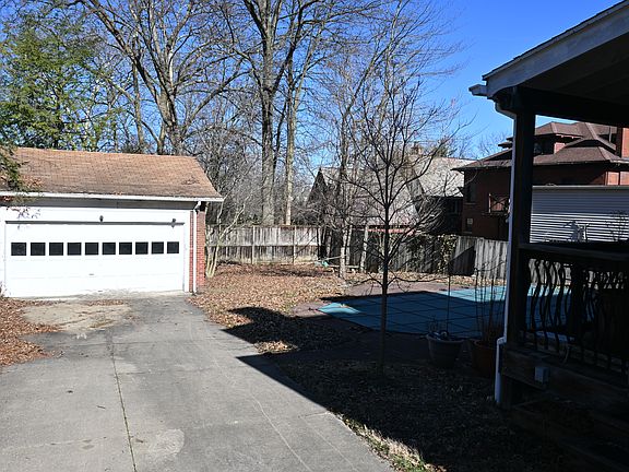 5th image of 16 Orchard Rd #1