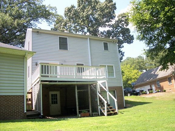 4th image of 505 S Oak Hill Dr