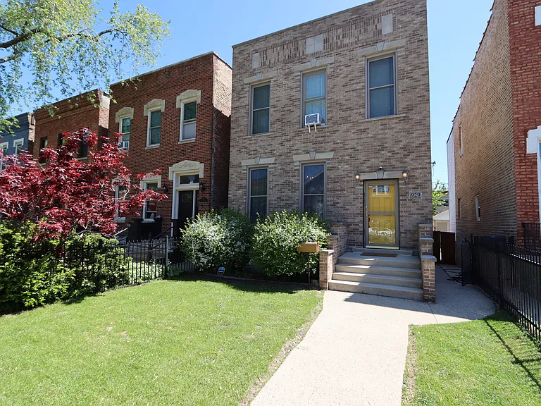 929 S Bell Ave — Photo 2