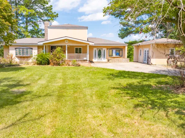 202 Peaceful Cove Ln, Monticello, KY 42633