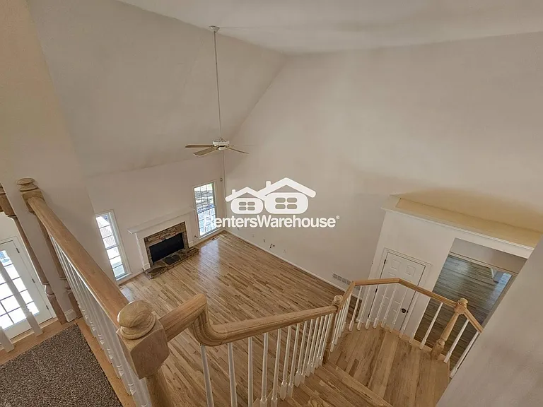 2530 Wellsley Ln — Photo 35