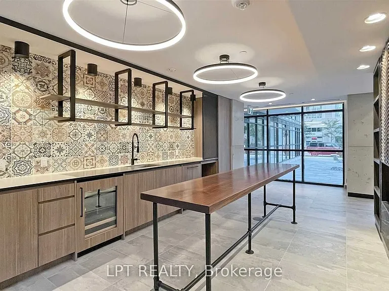 251 Manitoba St #1211 — Photo 18