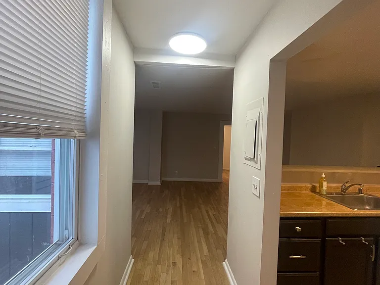 224 W Monument St #2R — Photo 12