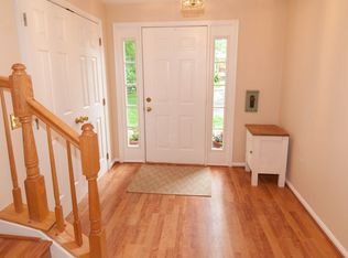 16 Augustine Ct, Gaithersburg, MD 20879