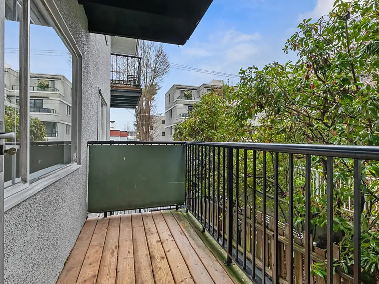 1270 Burnaby St — Photo 19