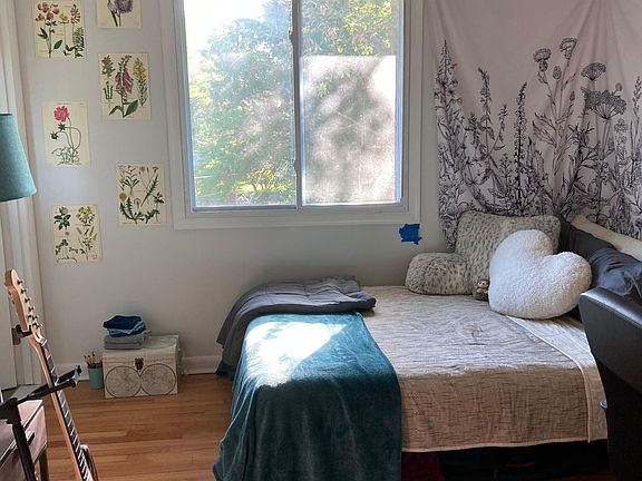 2nd image of 600 N Vermont St #3-1