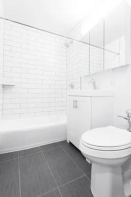 Rented by Olnick Organization | media 7