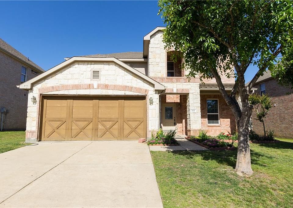 1st image of 303 Moonlight Dr