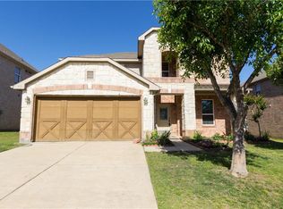 303 Moonlight Dr, Euless, TX 76039