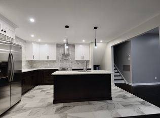 407 Gatewood Rd, Cherry Hill, NJ 08003