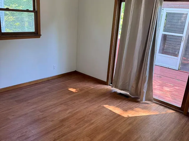 6100 Pollard Ave — Photo 5