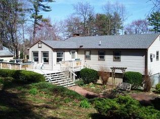 16 Sesame St, Raymond, NH 03077