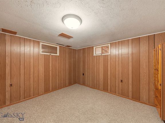 5th image of 505 E 3rd St