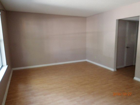 2nd image of 962 McFarlan Ave #962