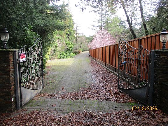 4th image of 15520 Quito Rd