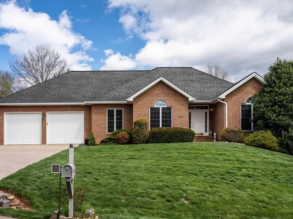 3180 Berryfield Dr, Harrisonburg, VA 22801