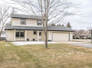 N98W15899 Shagbark Rd, Germantown, WI 53022