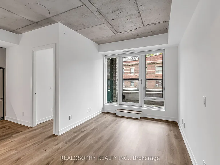 115 Larchmount Ave #308 — Photo 4