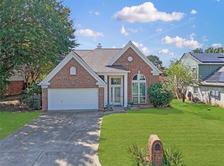 6860 Dogwood Ct, North Richland Hills, TX 76182