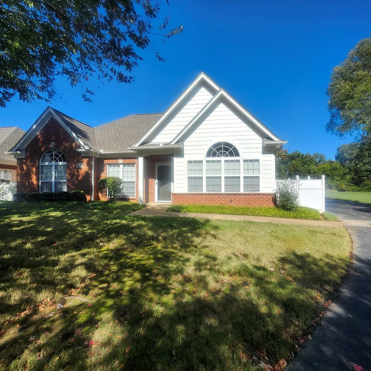 Building Photo - 1497 Castle Pines Cres #18
