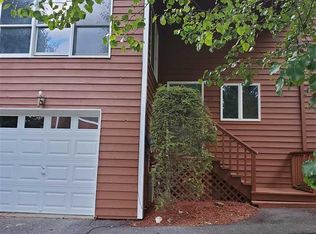 20 Woodland Way N, Ellenville, NY 12428