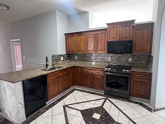 4th image of 11530 Wellman Dr