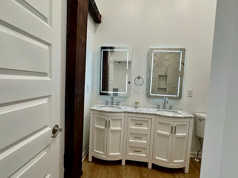 Primary doble vanity bathroom
