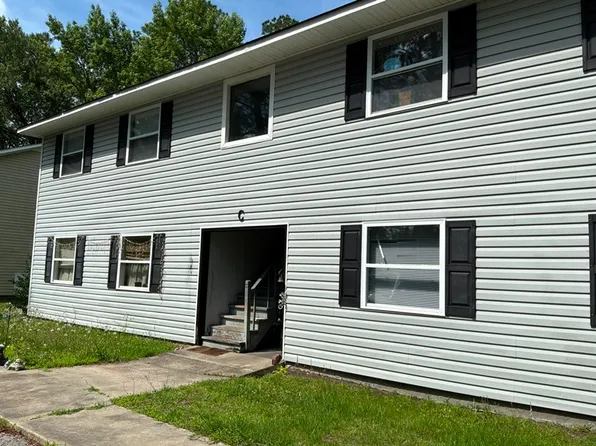 201 Shipman Rd APT C10, Havelock, NC 28532