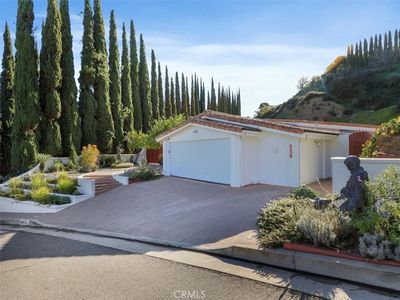 8238 Skyline Dr, Los Angeles, CA, 90046